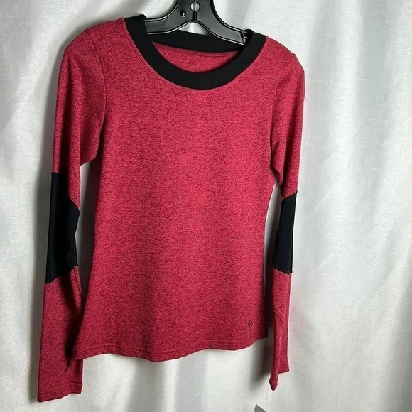 NWT reg 90$ Sofibella long sleeve T Shirt,top.
Colorblock,activewear,Athleisure - Picture 3 of 14